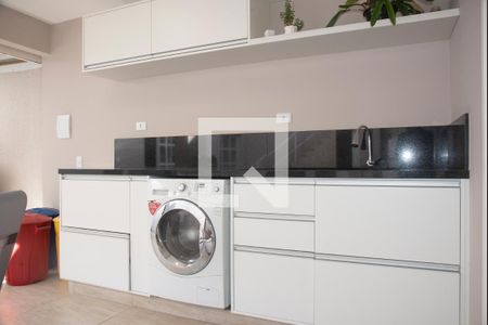 Casa à venda com 232m², 5 quartos e 4 vagasÁrea de Serviço