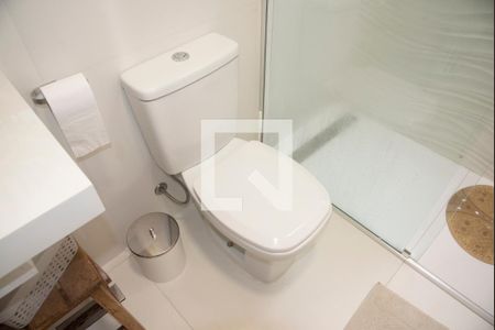 Casa à venda com 232m², 5 quartos e 4 vagasBanheiro da Suíte