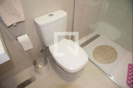 Casa à venda com 232m², 5 quartos e 4 vagasBanheiro