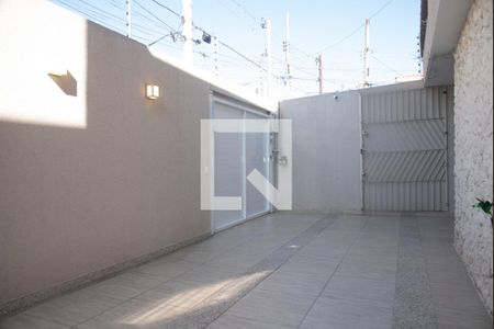 Casa à venda com 232m², 5 quartos e 4 vagasGaragem/Frente