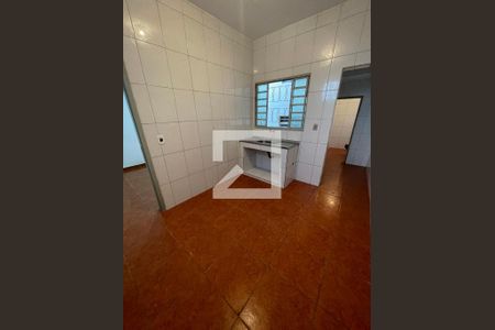 Cozinha de casa para alugar com 1 quarto, 30m² em Jardim Guarau, São Paulo