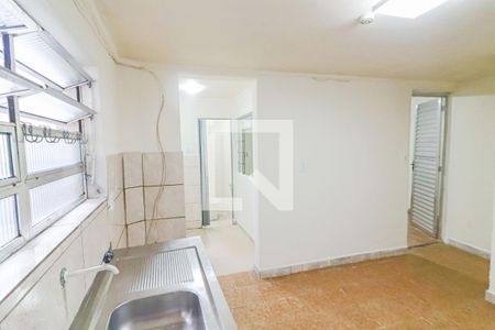 Cozinha  de casa para alugar com 1 quarto, 40m² em Jardim Guarau, São Paulo