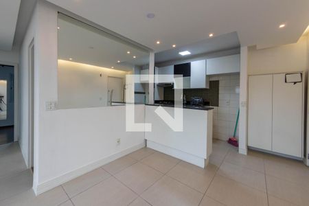 Sala de apartamento à venda com 2 quartos, 64m² em Vila Santa Clara, São Paulo