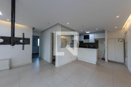 Sala de apartamento à venda com 2 quartos, 64m² em Vila Santa Clara, São Paulo