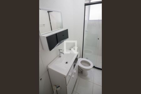 Banheiro 2 de apartamento para alugar com 2 quartos, 49m² em Jardim Gilda Maria, São Paulo
