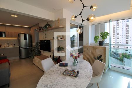 Varanda e sala de apartamento à venda com 1 quarto, 36m² em Barra Funda, São Paulo