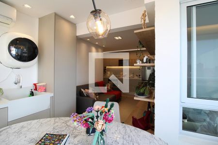 Varanda e sala  de apartamento à venda com 1 quarto, 36m² em Barra Funda, São Paulo