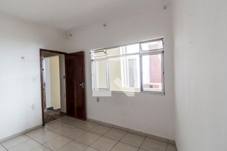Sala de casa para alugar com 2 quartos, 100m² em Jardim Silveira, Barueri
