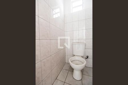 Casa para alugar com 100m², 2 quartos e 2 vagasLavabo