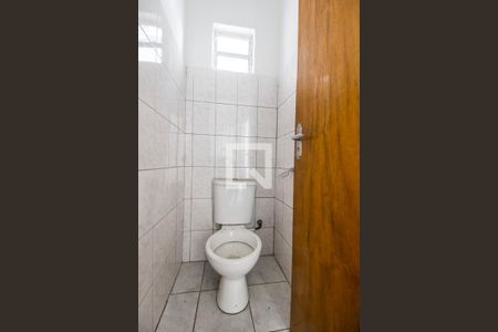Casa para alugar com 100m², 2 quartos e 2 vagasLavabo