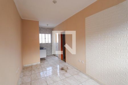 Casa para alugar com 40m², 1 quarto e sem vaga Casa para alugar com 40m², 1 quarto e sem vagaSala