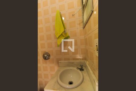 Apartamento para alugar com 72m², 2 quartos e 1 vagaBanheiro de serviço