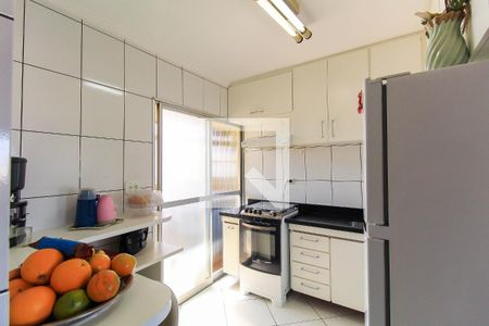 Apartamento para alugar com 72m², 2 quartos e 1 vagaCozinha