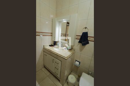 Casa à venda com 209m², 5 quartos e 5 vagasBanheiro