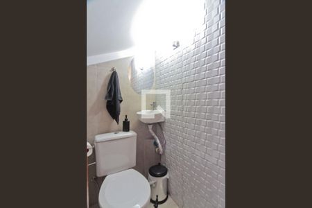 Casa à venda com 130m², 3 quartos e 2 vagas Casa à venda com 130m², 3 quartos e 2 vagasBanheiro garagem