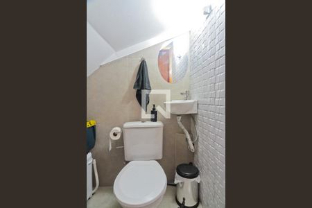 Casa à venda com 130m², 3 quartos e 2 vagas Casa à venda com 130m², 3 quartos e 2 vagasBanheiro garagem