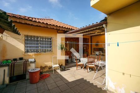 Casa à venda com 140m², 2 quartos e 2 vagasQuintal