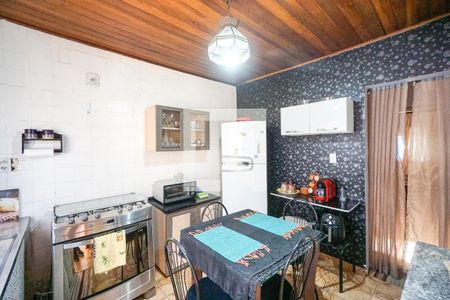 Casa à venda com 140m², 2 quartos e 2 vagasCozinha