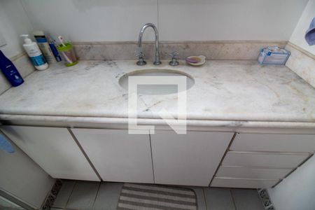Apartamento à venda com 250m², 3 quartos e 2 vagas Apartamento à venda com 250m², 3 quartos e 2 vagasBanheiro