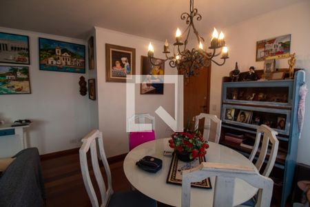 Apartamento à venda com 250m², 3 quartos e 2 vagas Apartamento à venda com 250m², 3 quartos e 2 vagasCopa