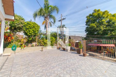 Casa à venda com 126m², 4 quartos e 3 vagas Casa à venda com 126m², 4 quartos e 3 vagasÁrea Externa