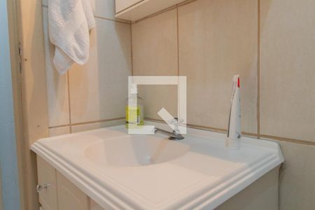 Casa à venda com 126m², 4 quartos e 3 vagas Casa à venda com 126m², 4 quartos e 3 vagasBanheiro 2