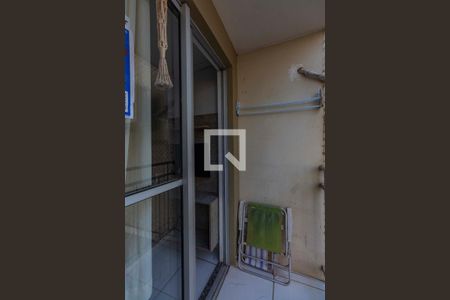 Varanda da sala  de apartamento para alugar com 2 quartos, 45m² em Olaria, Canoas