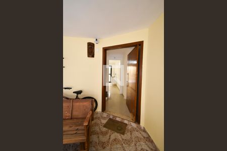 Casa para alugar com 50m², 1 quarto e 1 vaga Casa para alugar com 50m², 1 quarto e 1 vagaEntrada