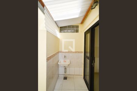 Casa para alugar com 50m², 1 quarto e 1 vaga Casa para alugar com 50m², 1 quarto e 1 vagaLavanderia