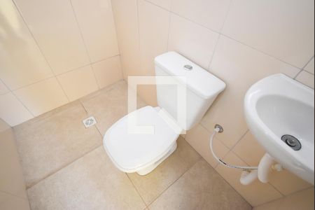 Casa para alugar com 50m², 1 quarto e 1 vaga Casa para alugar com 50m², 1 quarto e 1 vagaBanheiro