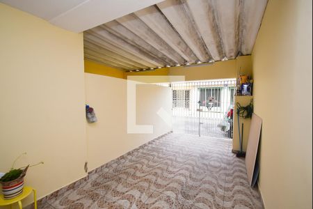 Casa para alugar com 50m², 1 quarto e 1 vaga Casa para alugar com 50m², 1 quarto e 1 vagaGaragem