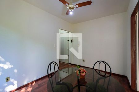 Apartamento à venda com 42m², 1 quarto e 1 vagaSala