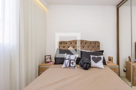 Quarto 1 de apartamento à venda com 2 quartos, 45m² em Caiçara, Belo Horizonte