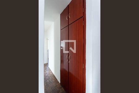 Corredor - Armário  de apartamento à venda com 3 quartos, 96m² em Santa Mônica, Belo Horizonte