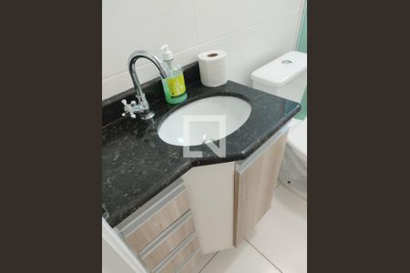 Apartamento para alugar com 75m², 2 quartos e 1 vaga Apartamento para alugar com 75m², 2 quartos e 1 vagaBanheiro