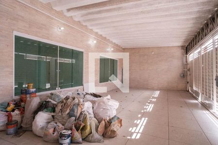 Casa à venda com 259m², 3 quartos e 3 vagas Casa à venda com 259m², 3 quartos e 3 vagasGaragem