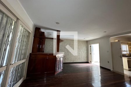 Casa para alugar com 275m², 5 quartos e 4 vagasSala 2