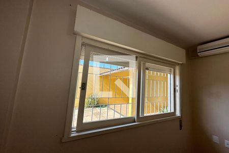 Casa para alugar com 275m², 5 quartos e 4 vagasJanela do Quarto 2 