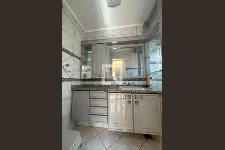 Casa para alugar com 275m², 5 quartos e 4 vagasBanheiro da Suíte