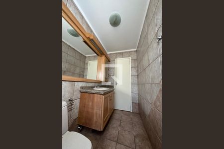 Casa para alugar com 275m², 5 quartos e 4 vagasBanheiro Social