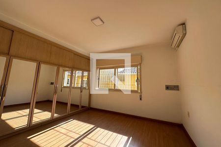 Casa para alugar com 275m², 5 quartos e 4 vagasQuarto 3 - Suíte