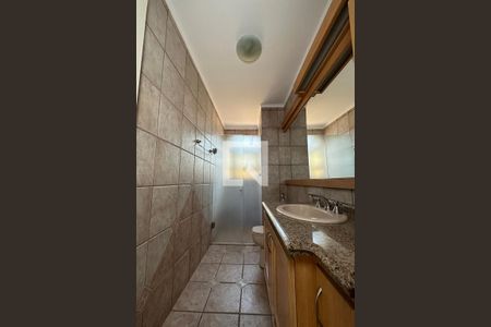 Casa para alugar com 275m², 5 quartos e 4 vagasBanheiro Social