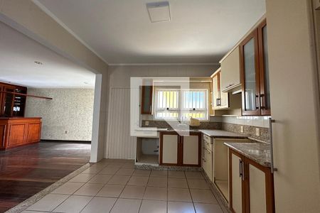 Casa para alugar com 275m², 5 quartos e 4 vagasCozinha