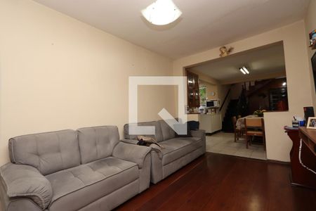 Sala de casa para alugar com 3 quartos, 200m² em Cidade Satelite Santa Barbara, São Paulo