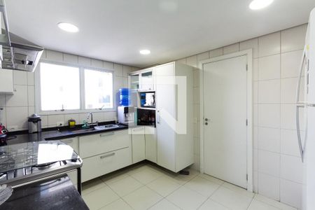 Apartamento à venda com 250m², 4 quartos e 5 vagas Apartamento à venda com 250m², 4 quartos e 5 vagasCozinha