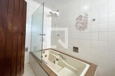 Banheiro de casa para alugar com 1 quarto, 37m² em Vila Ipojuca, São Paulo