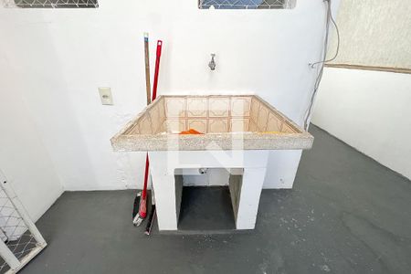 Casa para alugar com 37m², 1 quarto e sem vagaÁrea de Serviço