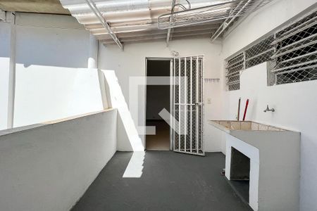 Casa para alugar com 37m², 1 quarto e sem vagaÁrea de Serviço