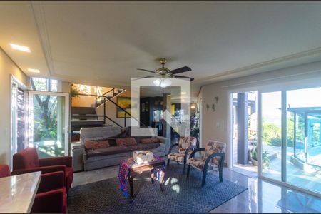 Sala de Estar de casa à venda com 3 quartos, 300m² em Teresópolis, Porto Alegre