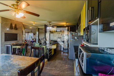 Casa à venda com 300m², 3 quartos e 3 vagasCozinha / Copa